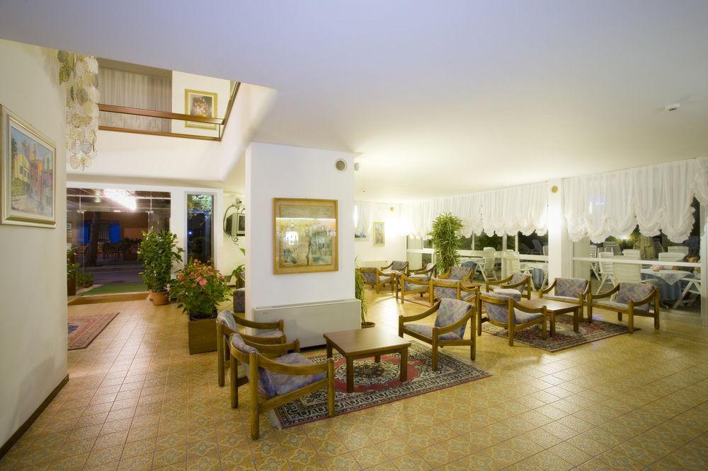 Hotel Metropol Caorle Extérieur photo