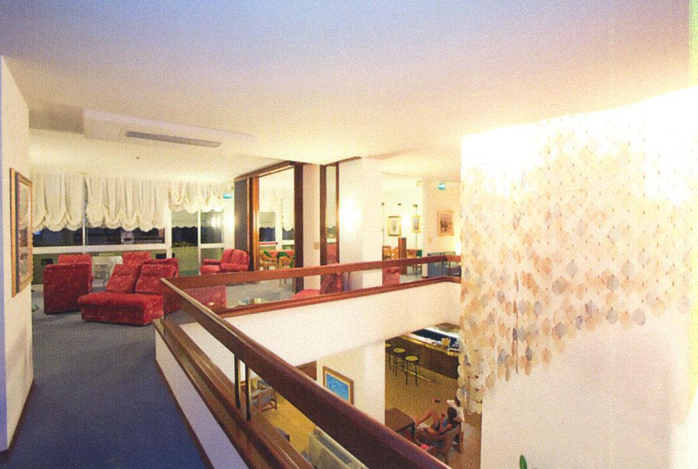 Hotel Metropol Caorle Extérieur photo