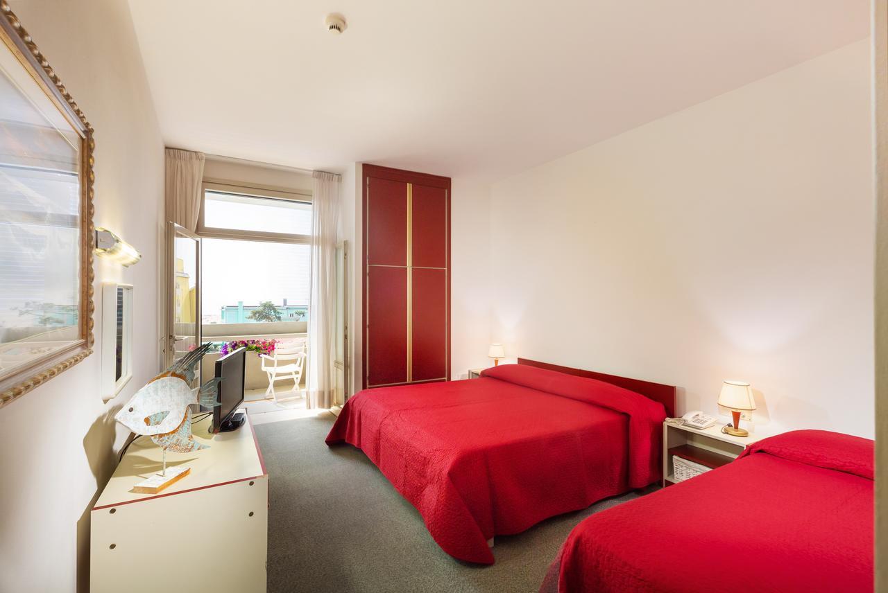 Hotel Metropol Caorle Extérieur photo